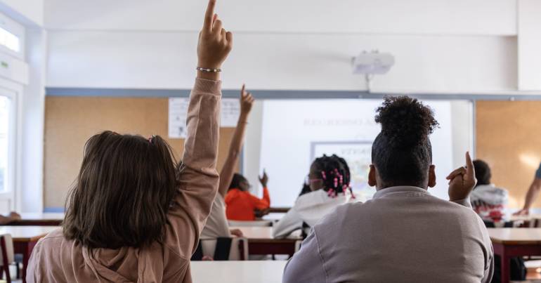 IL propõe serviços mínimos obrigatórios na educação