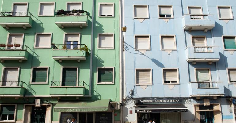 Inversão? Crédito caro e mais oferta travam preços das casas
