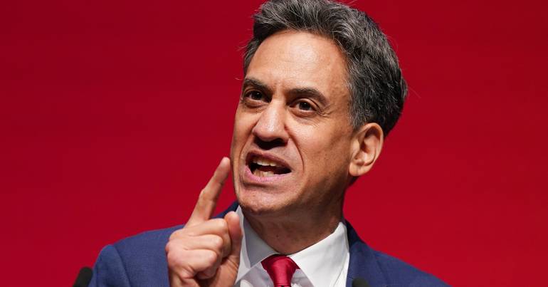 Miliband apoia Palestina e critica duramente Israel