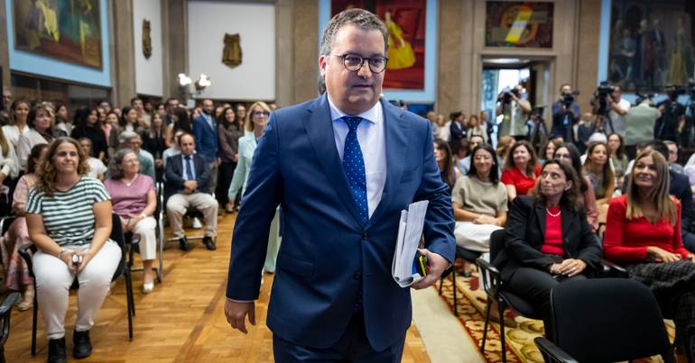 Os vencedores, os vencidos e abstencionista do OE2027 Montenegro dá mais um passo no sentido de cumprir a legislatura. Miranda Sarmento mantém as contas certas. Seguro livra-se de problemas. Ventura não contou. Carneiro foi o abstencionista exigente.