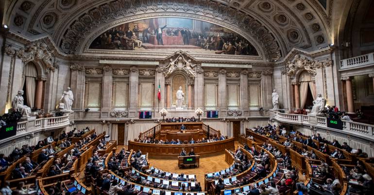 PSD quer aumentar proteção social dos advogados