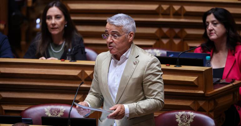 Aprovada iniciativa para reduzir sobrecustos da insulardade
