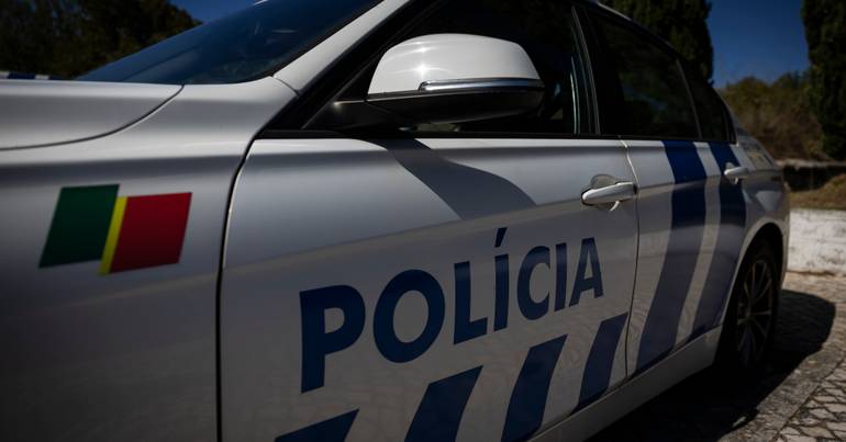 Homem de 27 anos esfaqueado em Almada