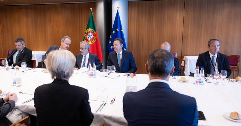 Os bastidores do almoço de Montenegro com os eurodeputados
