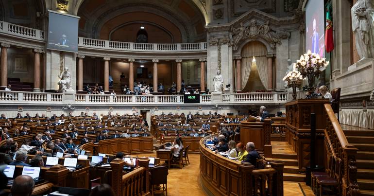 Pensões de antigos combatentes chumbadas no parlamento