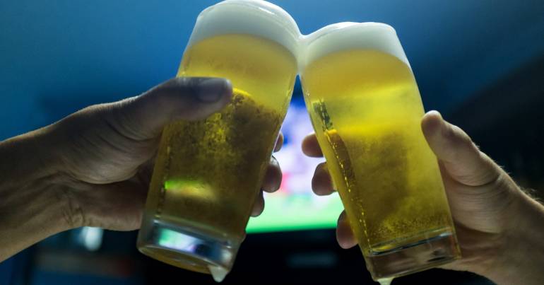 Quase 5% dos europeus bebem álcool diariamente