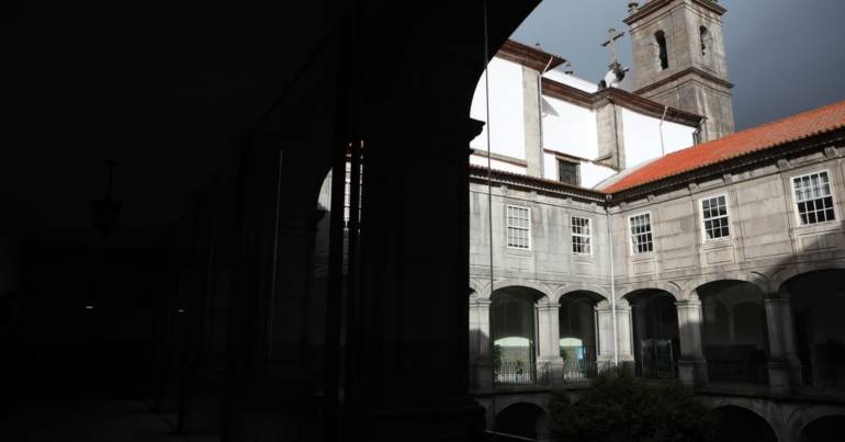 13 anos de prisão por homicídio em pensão do Porto