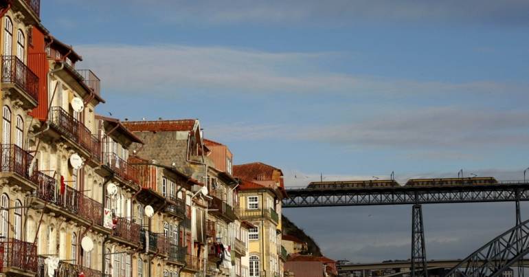 Porto digitaliza acesso de autocarros turísticos