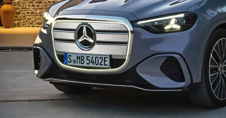 Depois da VW, também a Mercedes vai encerrar duas fábricas