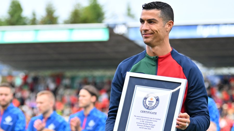 Cristiano Ronaldo a um jogo da internacionalização 200 por