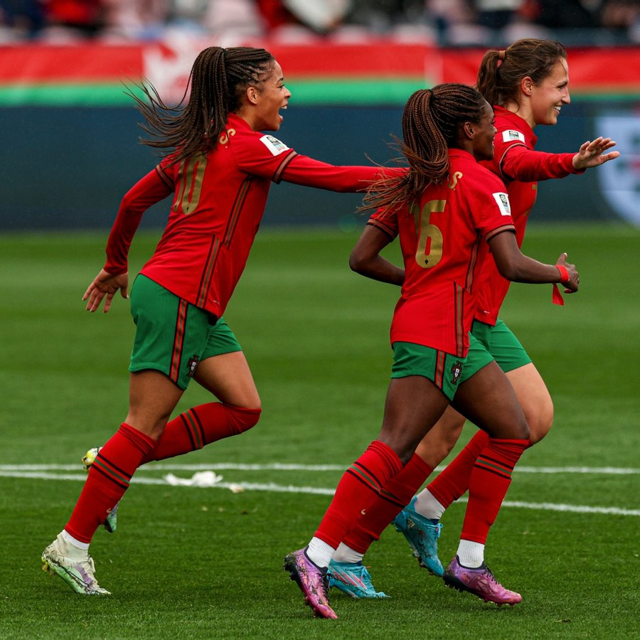 Seleção feminina faz história ao apurar-se para o Euro2017 - Seleção  Nacional Feminino - SAPO Desporto