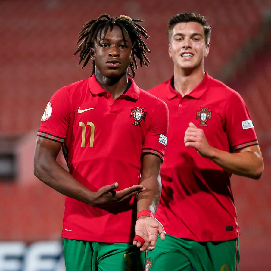 Sub-17: Portugal goleia na qualificação para o Euro e equipa