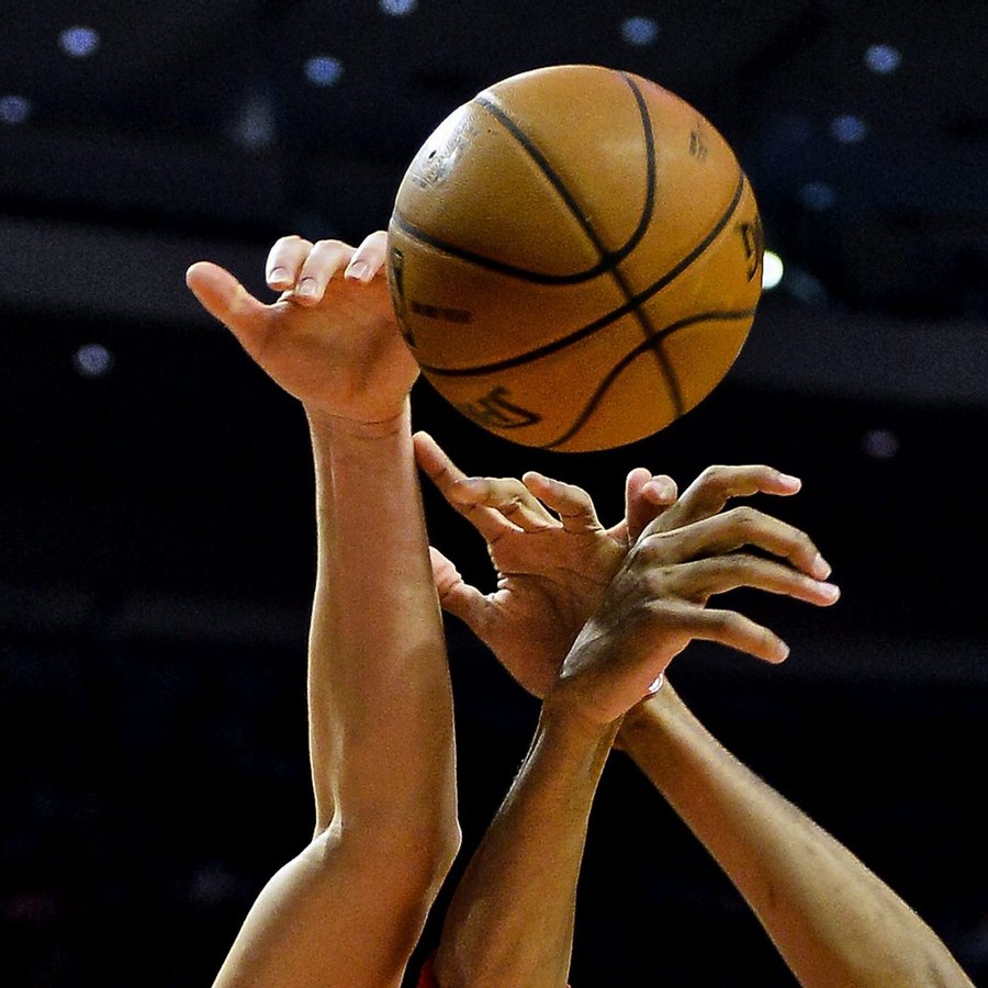 Euroliga de basquete suspende jogos com equipes russas