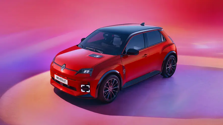 Renovado Renault 5 E-Tech está melhor e vai mais longe. Mas pouco