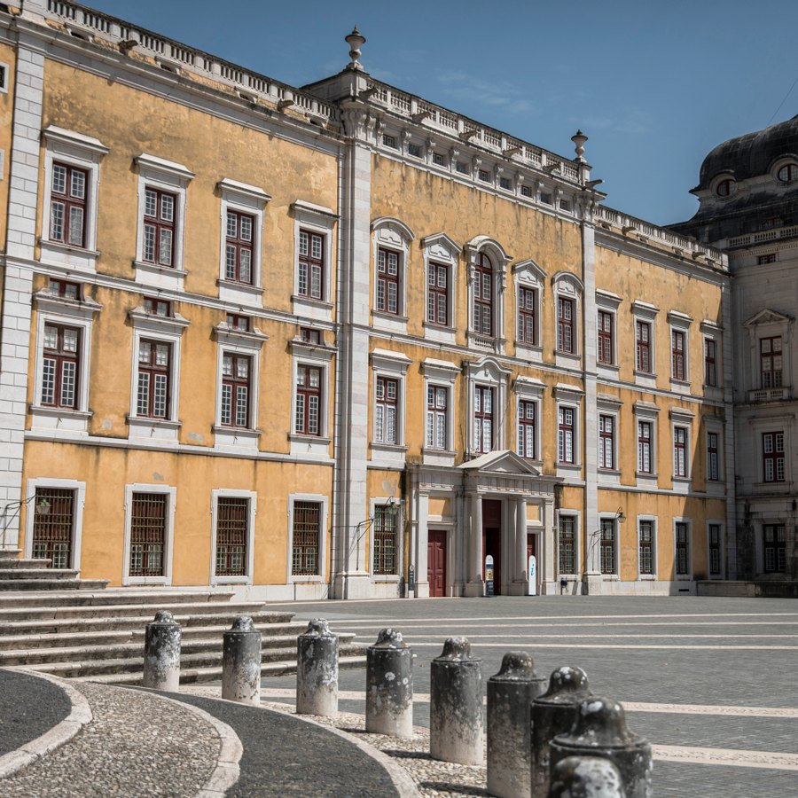 Casamento Real. Depois de dois bolos e quatro horas de celebração em Mafra,  a festa continua agora em Sintra – Observador