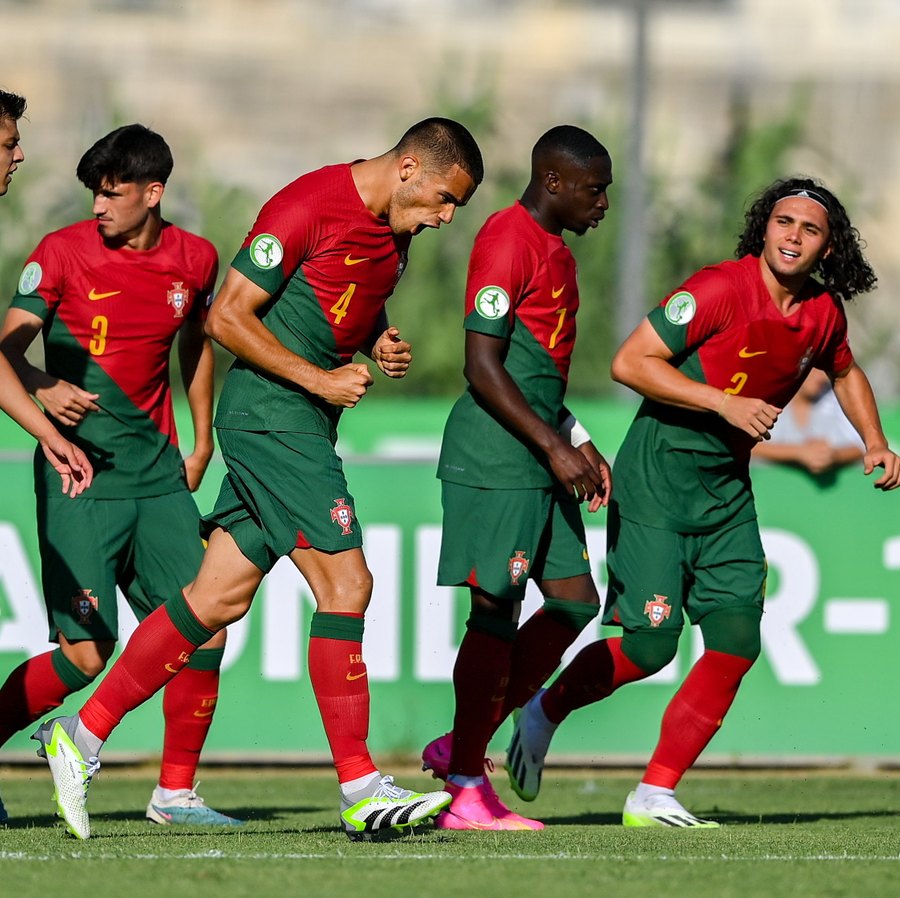 Seleção sub-19: Portugal vice-campeão da Europa - Desporto - SÁBADO