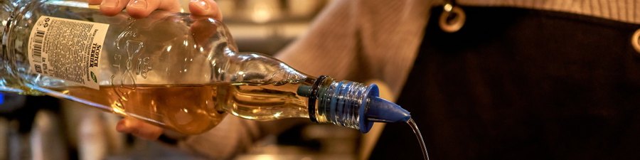 Maior garrafa de whisky do mundo vendida por 1,3 milhões de euros