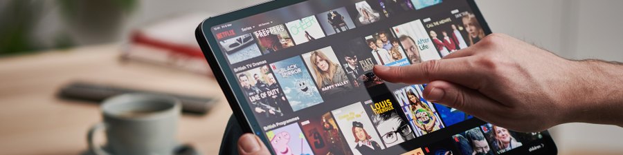 Fim de contas partilhadas na Netflix: Deco rejeita violação do direito dos  consumidores