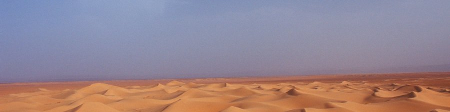 Qual é a profundidade da areia no Saara? O que há por baixo? É uma  transição suave ou é como areia pura despejada diretamente sobre uma  superfície previamente plana? - Quora