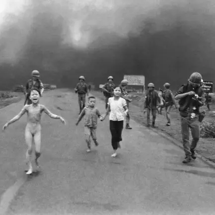 O autor desta foto histórica pousou a máquina – Observador