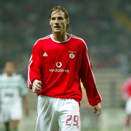 Miklós Fehér - Miklós Fehér - Jogador do Benfica morreu há 16 anos