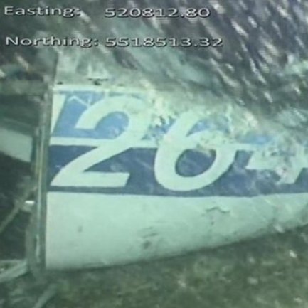 Corpo é localizado nos destroços do avião de Emiliano Sala
