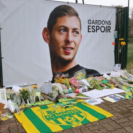 Pai de Emiliano Sala morre de ataque cardíaco três meses depois da