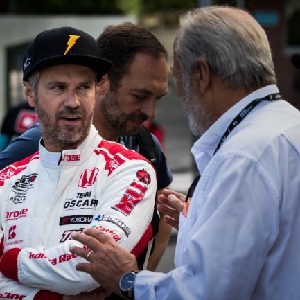 Tiago Monteiro é o novo rei português do Nürburgring