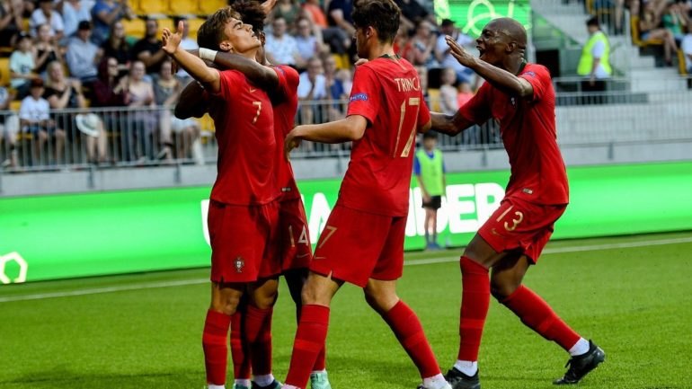 Meias-finais do EURO Sub-19: Portugal 5-0 Noruega, Itália 3-2 Espanha, Sub- 19